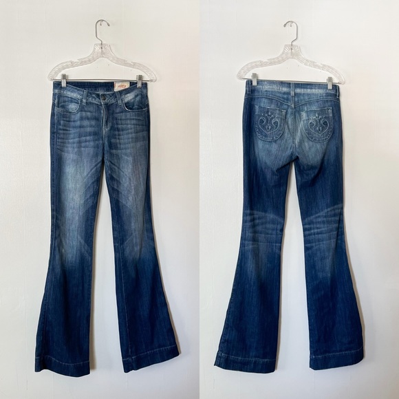 SIWY Ramona Flare Bottom Jeans in Capture My Heart - Picture 4 of 10